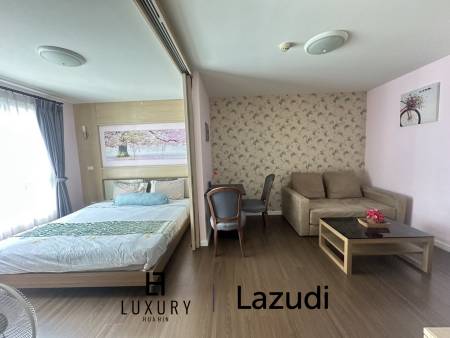 I-M Em Hua Hin: Convenient Beachside Location