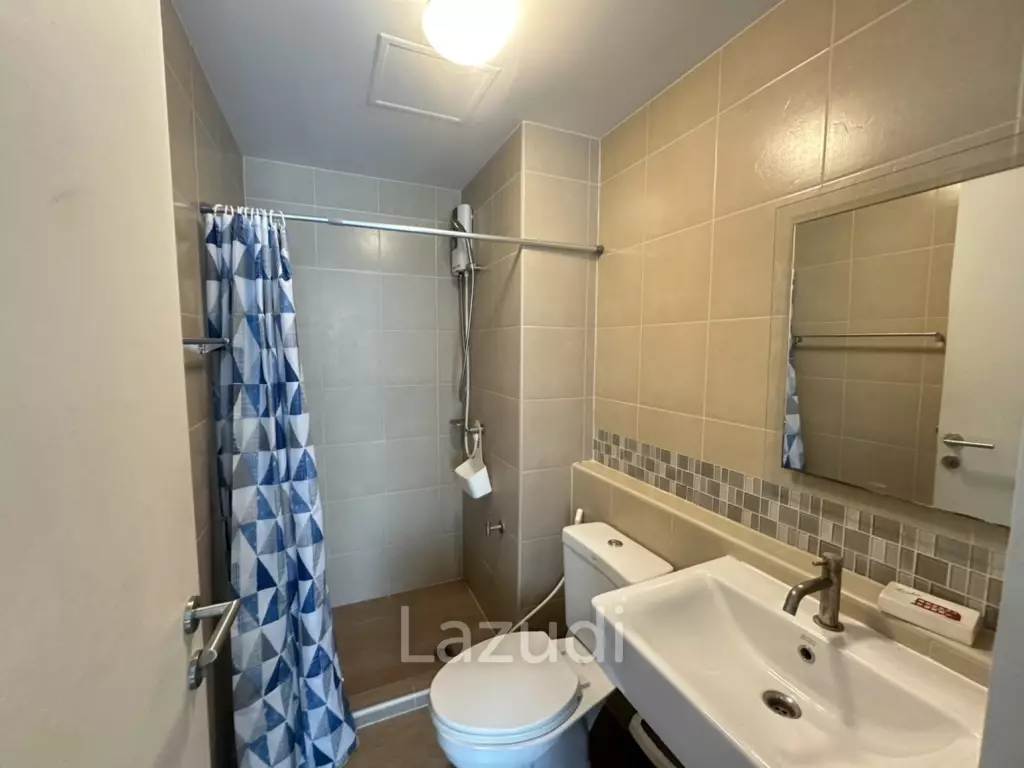 I-M Em Hua Hin: Convenient Beachside Location