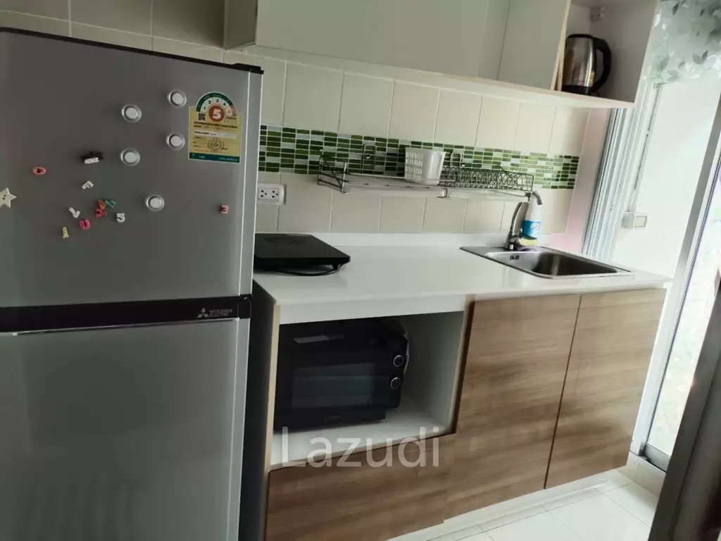 I-M Em Hua Hin: Convenient Beachside Location