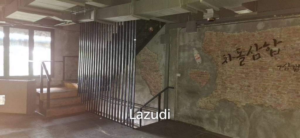 Very Rare Opportunity Shophouse For Sale on Main Road Sukhumvit 61 - Beside Major Ekkamai and Shops