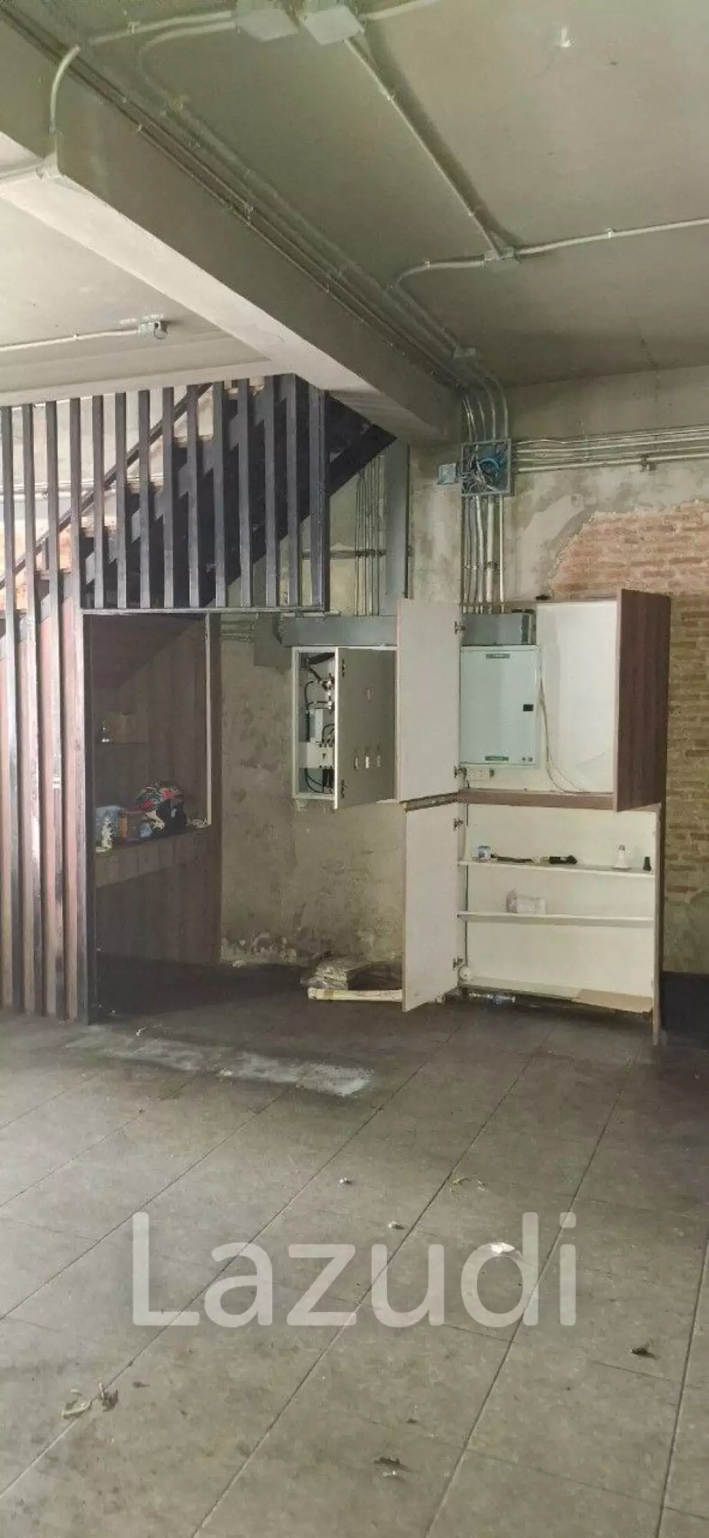 Very Rare Opportunity Shophouse For Sale on Main Road Sukhumvit 61 - Beside Major Ekkamai and Shops