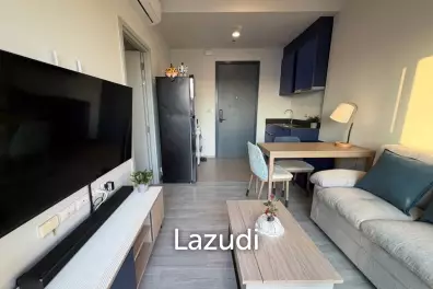 30 sqm high floor 1 bedroom condo at XT Ekkamai Khlong Tan Nuea Bangkok