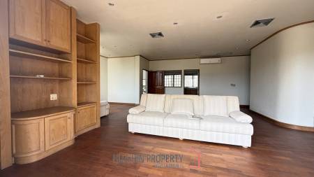 LOW-RISE 130 SQM. CONDO FOR SALE IN PALM HILLS GOLF CLUB