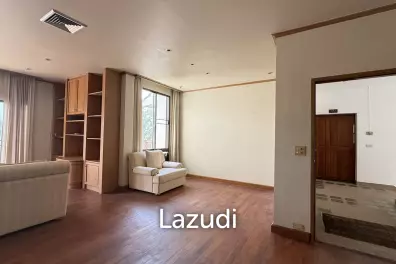 PALM HILLS CONDO ( FOREIGNER QUOTA )   : 2 bed condo  with open views