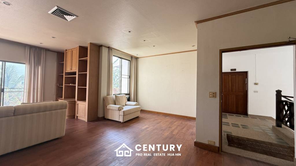 LOW-RISE 130 SQM. CONDO FOR SALE IN PALM HILLS GOLF CLUB