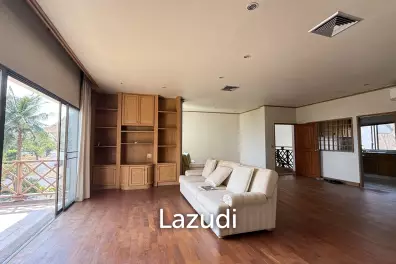 PALM HILLS CONDO ( FOREIGNER QUOTA )   : 2 bed condo  with open views