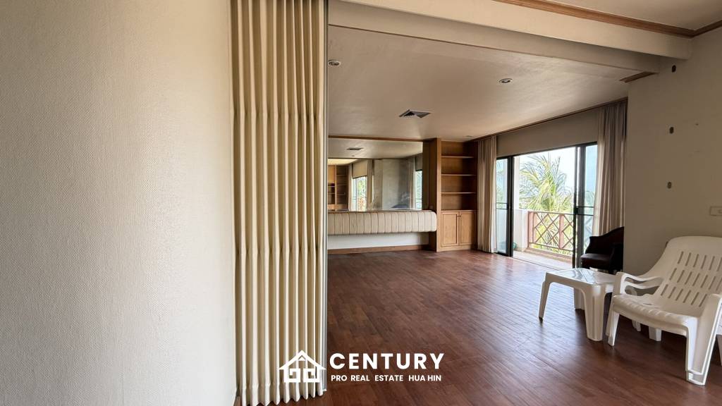 LOW-RISE 130 SQM. CONDO FOR SALE IN PALM HILLS GOLF CLUB