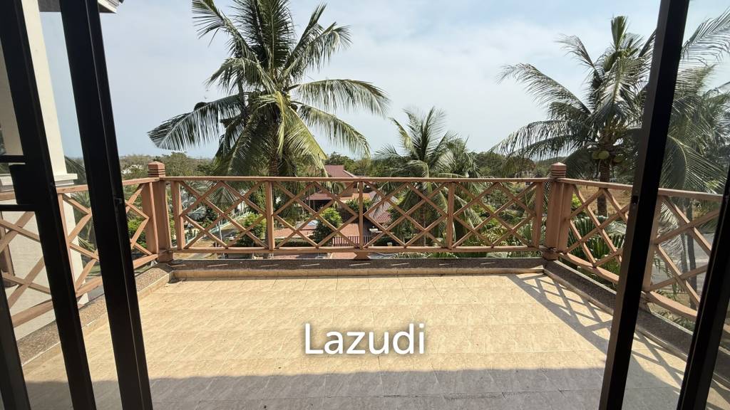 PALM HILLS CONDO ( FOREIGNER QUOTA )   : 2 bed condo  with open views