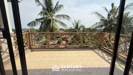 LOW-RISE 130 SQM. CONDO FOR SALE IN PALM HILLS GOLF CLUB