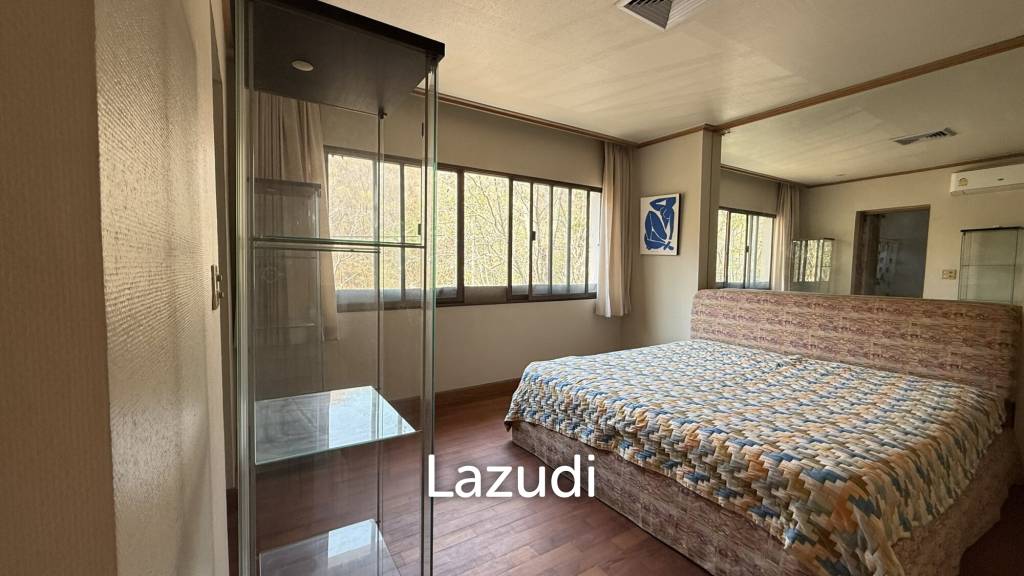 PALM HILLS CONDO ( FOREIGNER QUOTA )   : 2 bed condo  with open views