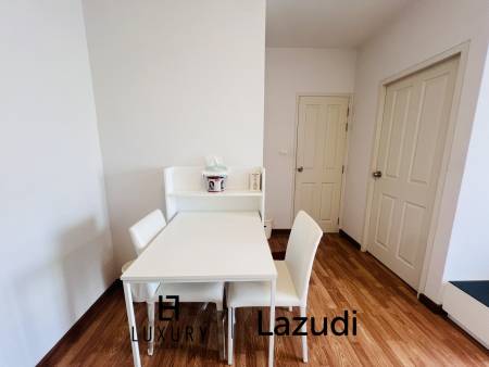 High-floor 1 Bedroom Condo at The Trust Condo