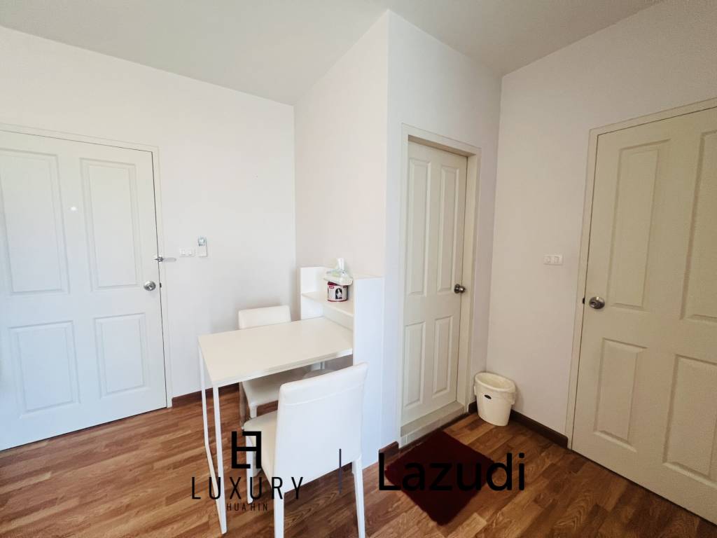 High-floor 1 Bedroom Condo at The Trust Condo