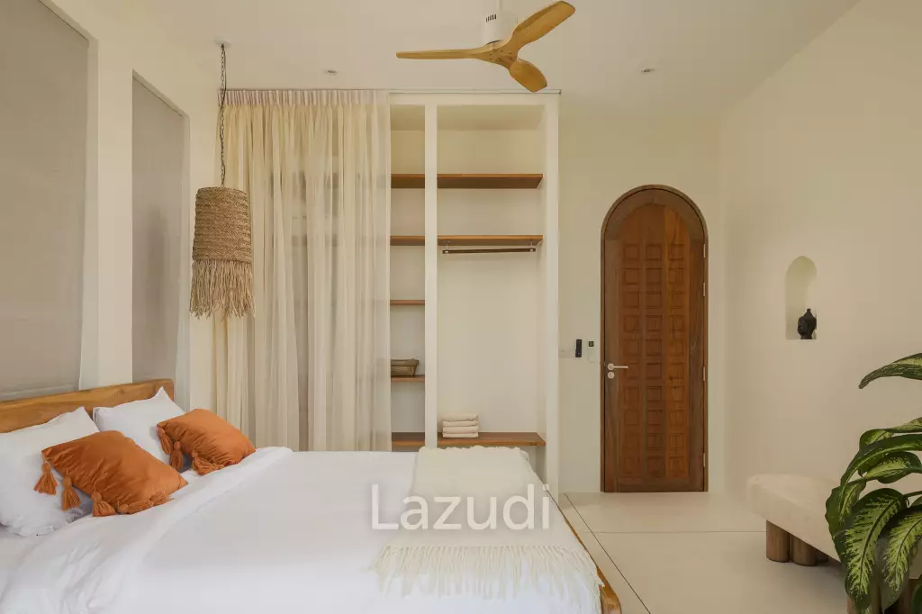 Beachside 5-Bedroom Villa in the Heart of Koh Phangan