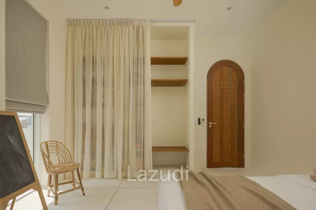 Beachside 5-Bedroom Villa in the Heart of Koh Phangan