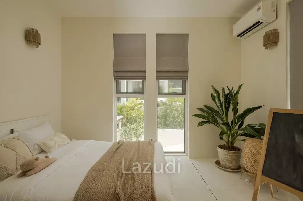 Beachside 5-Bedroom Villa in the Heart of Koh Phangan