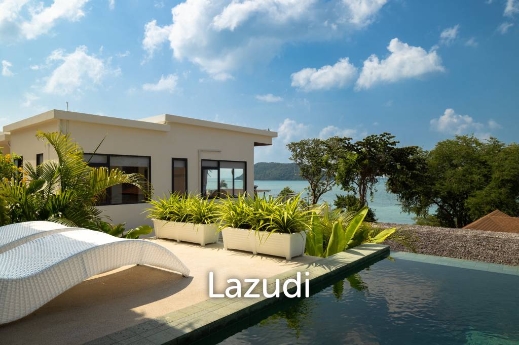 Beachside 5-Bedroom Villa in the Heart of Koh Phangan