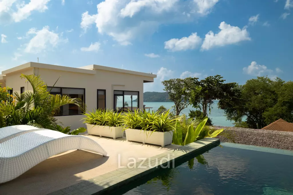 Beachside 5-Bedroom Villa in the Heart of Koh Phangan