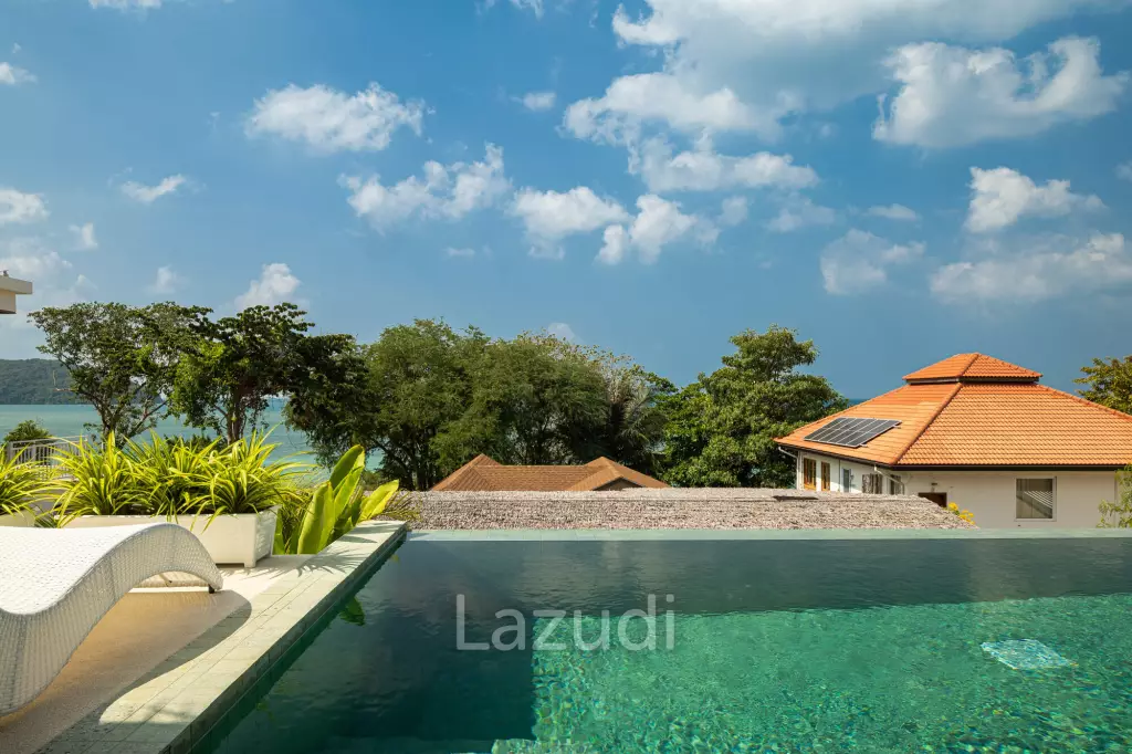 Beachside 5-Bedroom Villa in the Heart of Koh Phangan