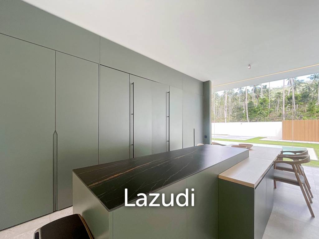 Ultra-Modern Forest Retreat: New Hi-Tech Minimalistic Villa