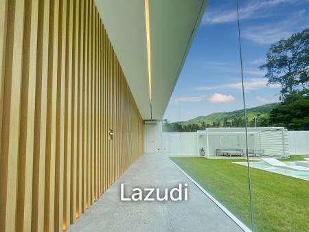 Ultra-Modern Forest Retreat: New Hi-Tech Minimalistic Villa