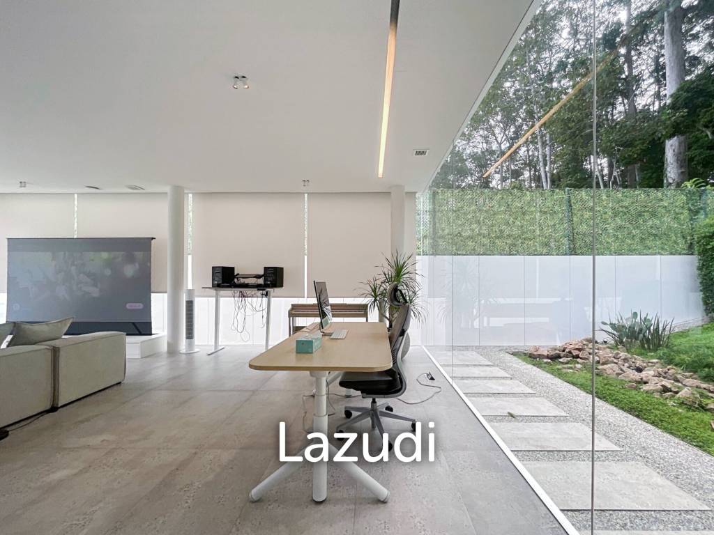 Ultra-Modern Forest Retreat: New Hi-Tech Minimalistic Villa