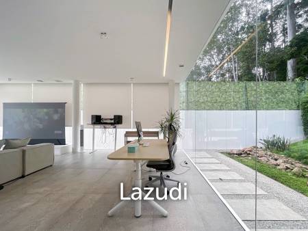 Ultra-Modern Forest Retreat: New Hi-Tech Minimalistic Villa