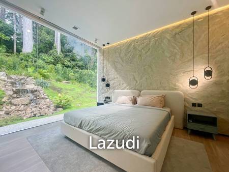 Ultra-Modern Forest Retreat: New Hi-Tech Minimalistic Villa