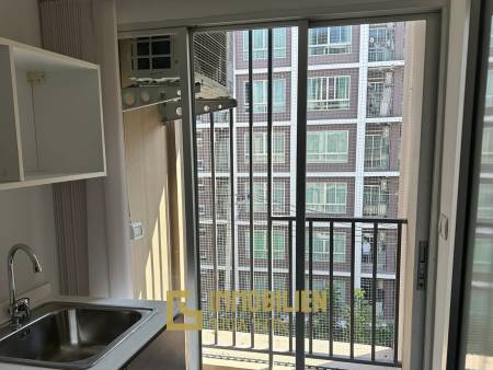 5. Stock / separates Schlafzimmer / Balkon