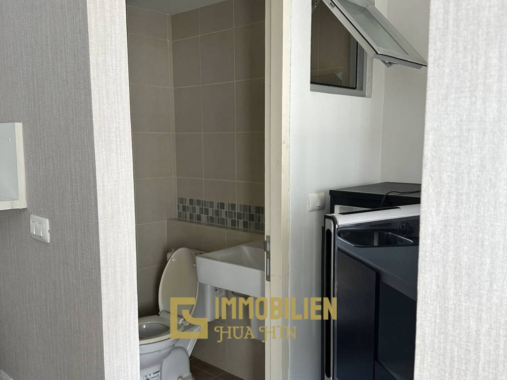 5. Stock / separates Schlafzimmer / Balkon