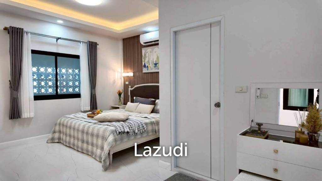 3 Bedroom 3 Bathroom 150 SQ.M. Renovated House In Pobsuk