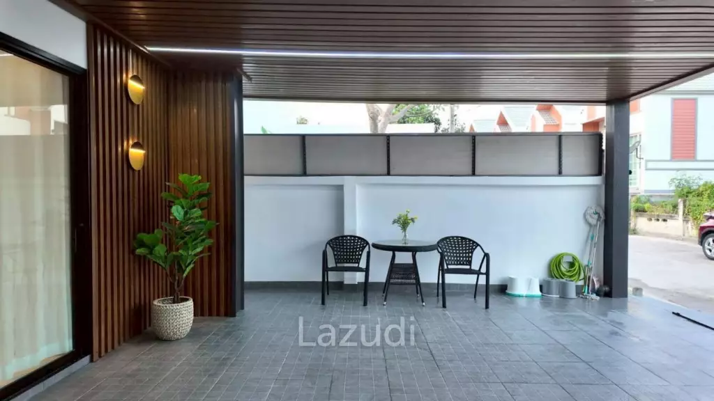 3 Bedroom 3 Bathroom 150 SQ.M. Renovated House In Pobsuk