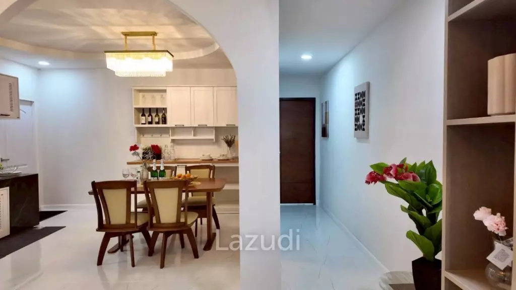 3 Bedroom 3 Bathroom 150 SQ.M. Renovated House In Pobsuk