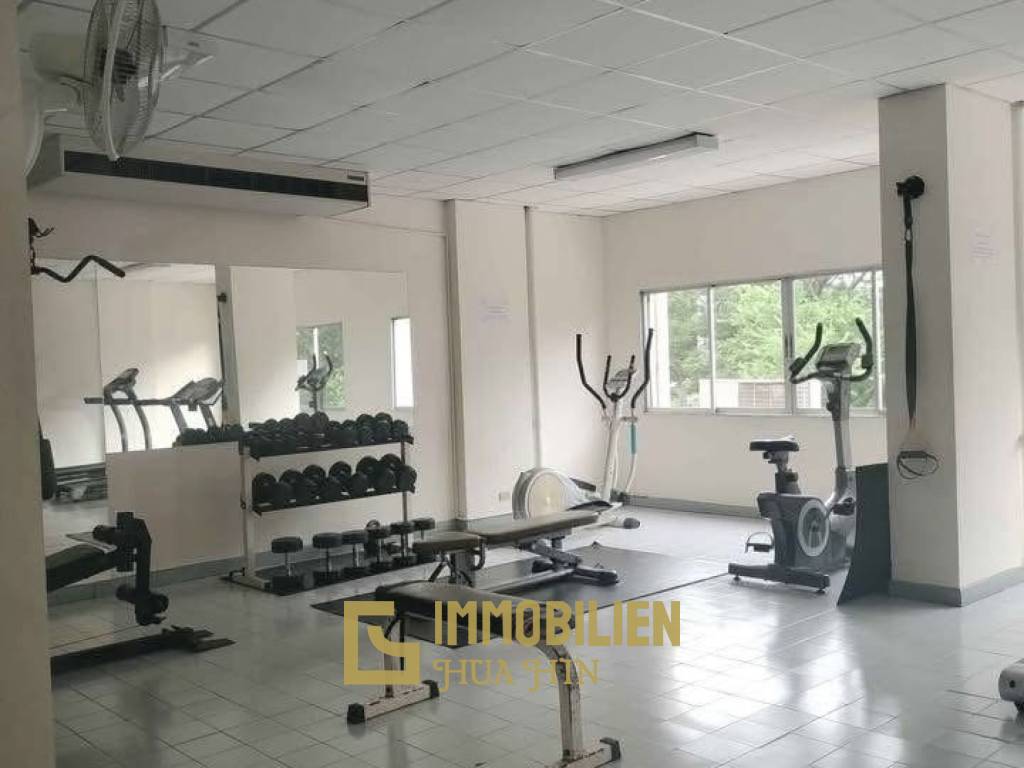 3. Stock / voll möbliert / Fitnessraum