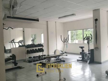 3. Stock / voll möbliert / Fitnessraum