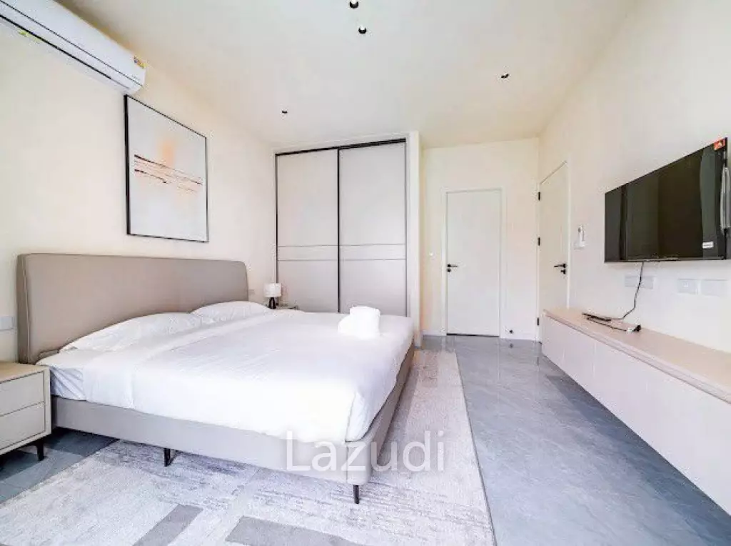 6 Bed 6 Bath 300 SQ.M. Private House In Central Pattaya