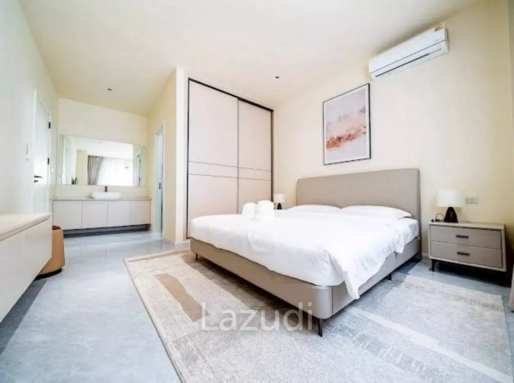 6 Bed 6 Bath 300 SQ.M. Private House In Central Pattaya