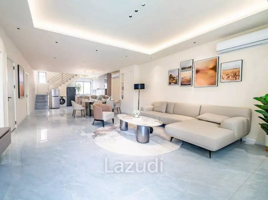 6 Bed 6 Bath 300 SQ.M. Private House In Central Pattaya