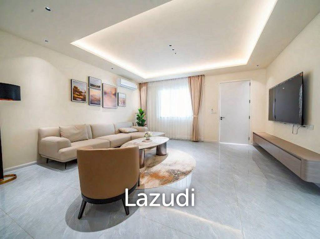 6 Bed 6 Bath 300 SQ.M. Private House In Central Pattaya