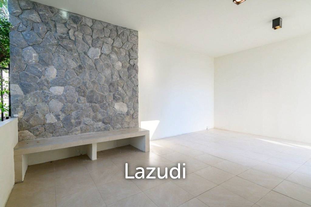 บ้านเดี่ยวโมเดิร์น 2 ชั้น 180 ตร.ม. พร้อมสวนส่วนตัว ทำเลห้วยใหญ่ พัทยา