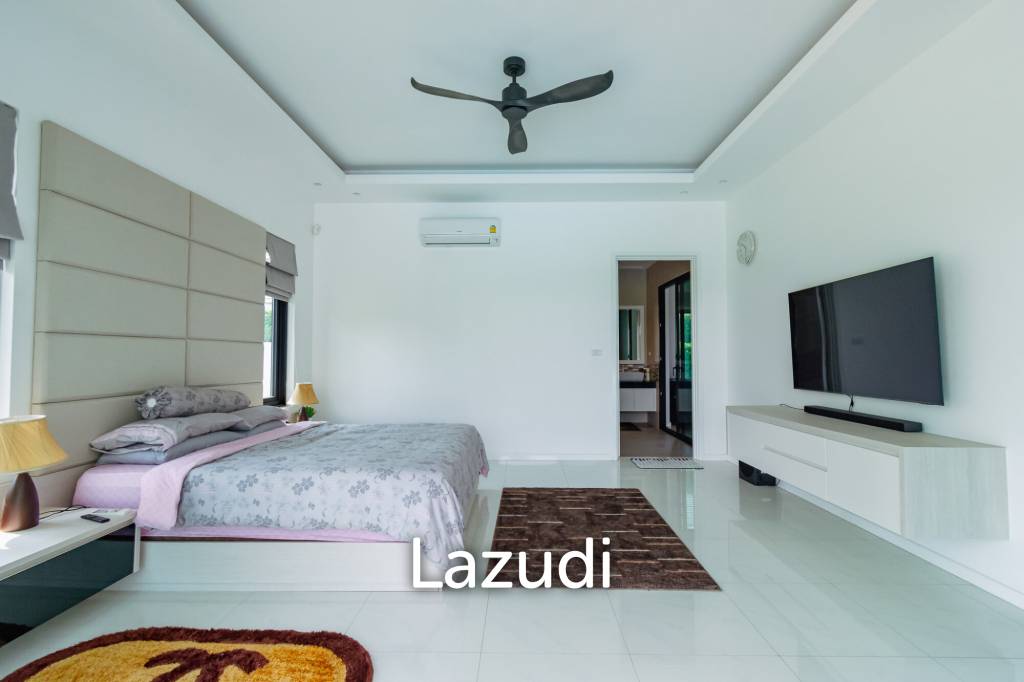 PARKLAND VILLA :  Modern  3 Bed Pool Villa with big land plot