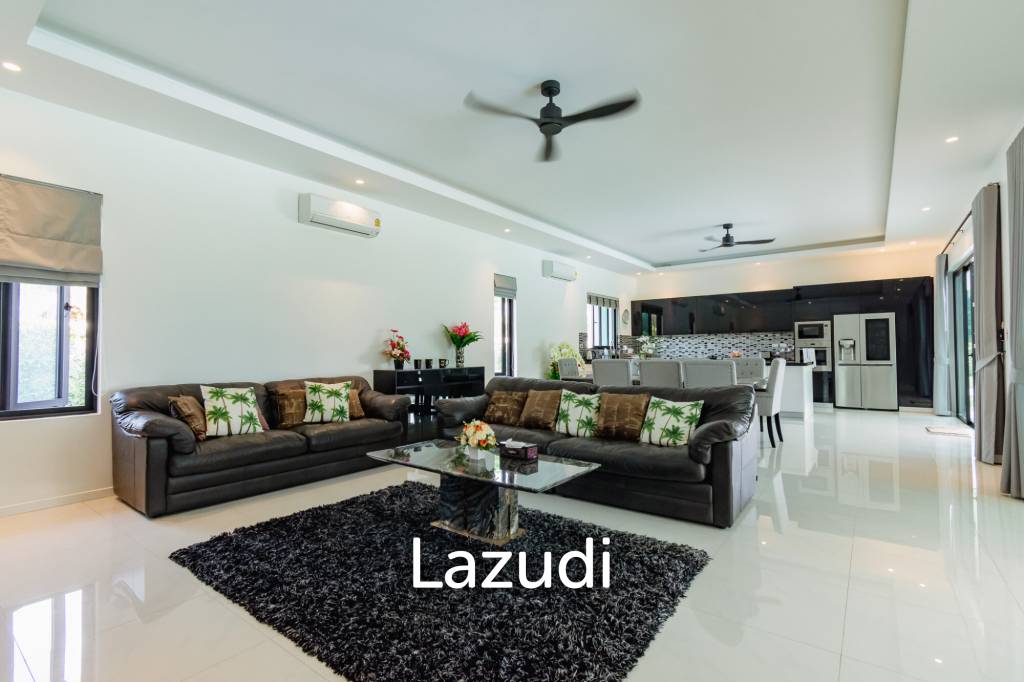 PARKLAND VILLA :  Modern  3 Bed Pool Villa with big land plot