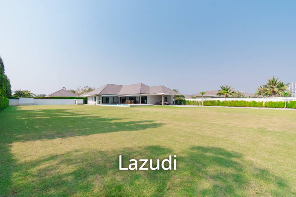 PARKLAND VILLA :  Modern  3 Bed Pool Villa with big land plot