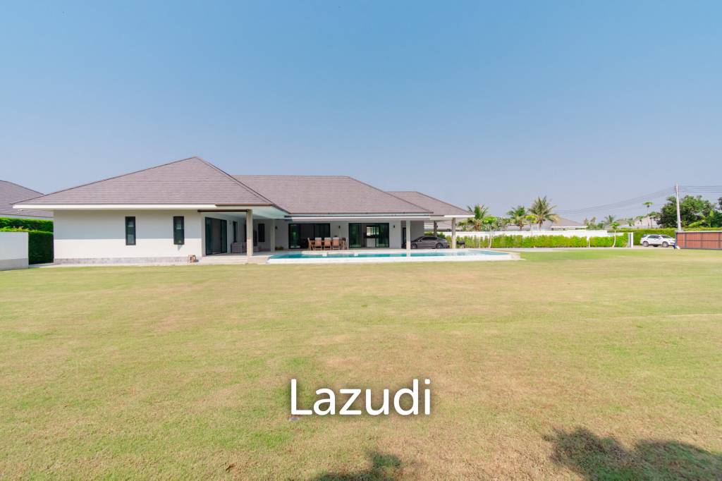 PARKLAND VILLA :  Modern  3 Bed Pool Villa with big land plot