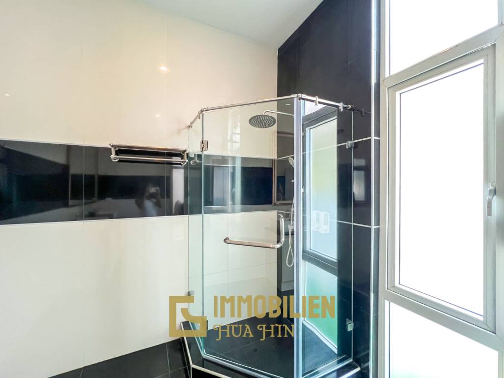 Privater Pool / 150 qm Wohnfläche / 3 Schlafzimmer