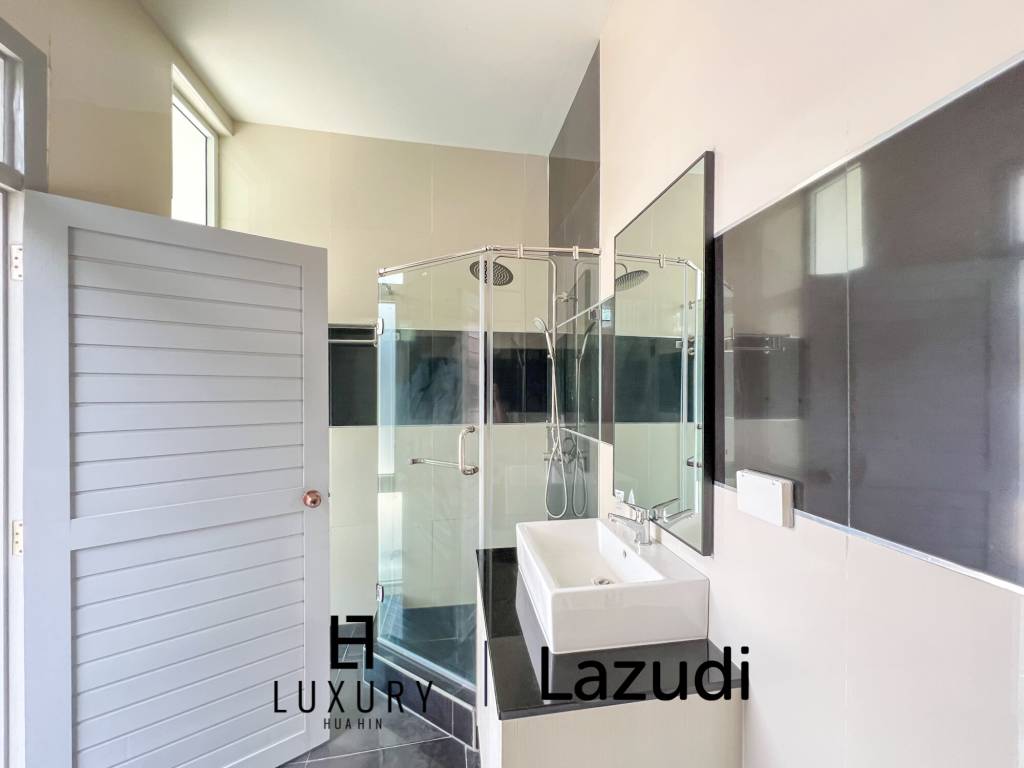 Modern 3Bedroom Pool Villa in Black Lotus  Thap Tai Hua Hin