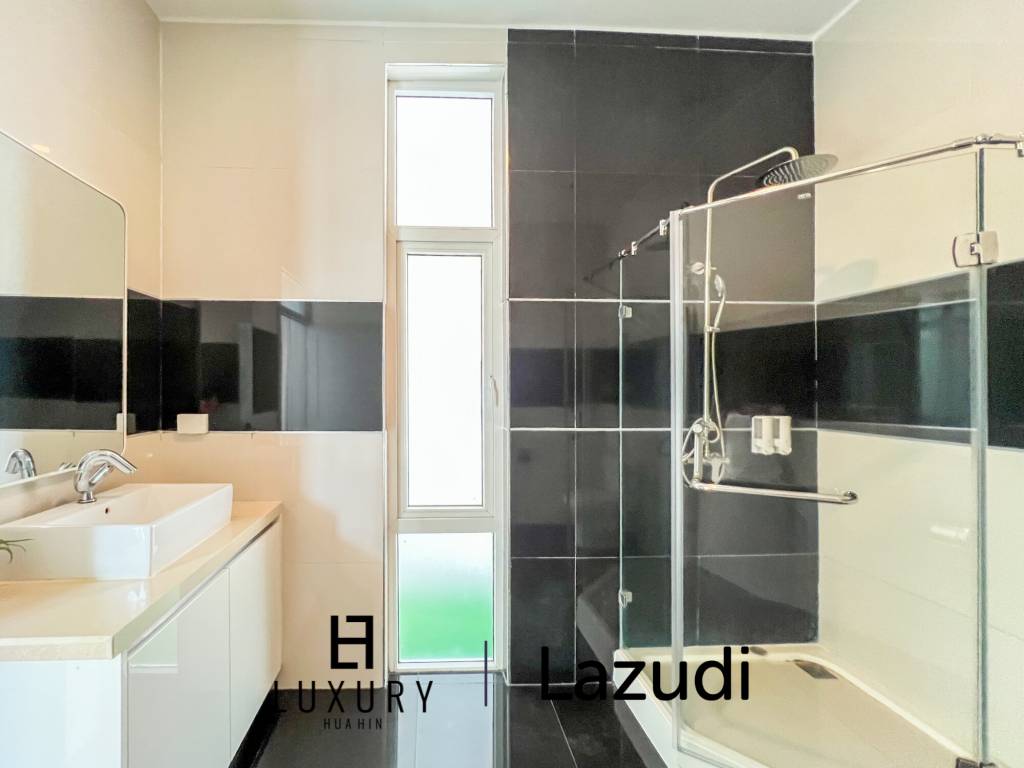 Modern 3Bedroom Pool Villa in Black Lotus  Thap Tai Hua Hin