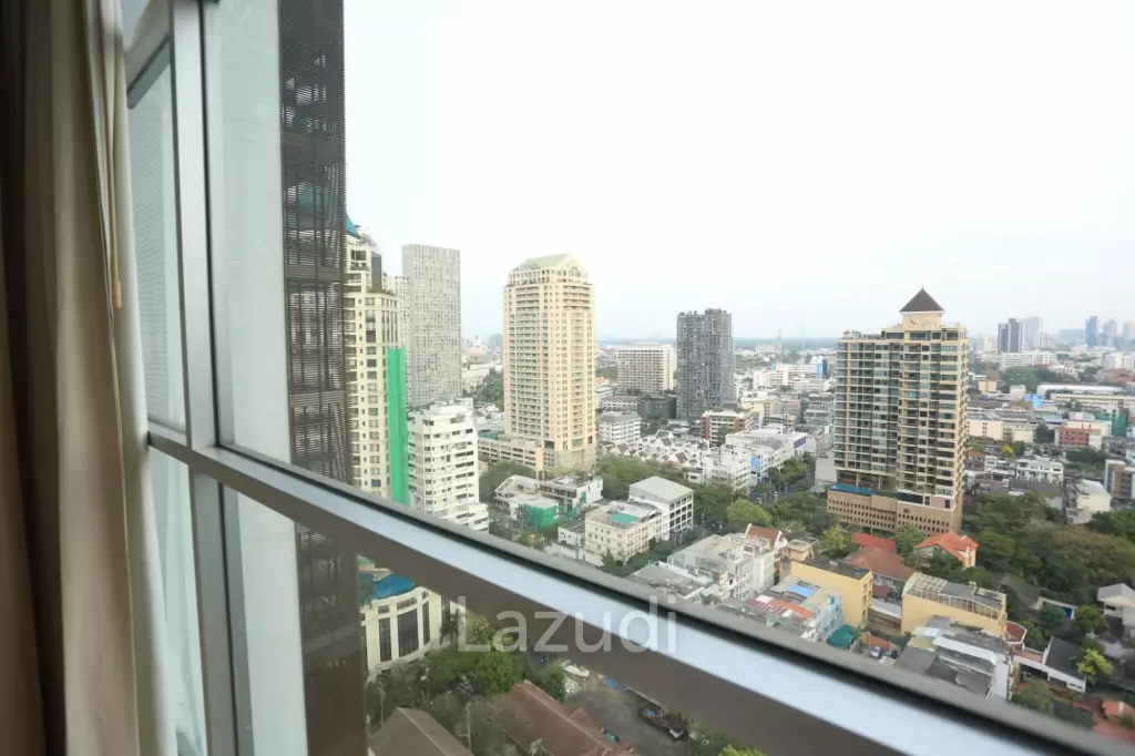 70 sqm high floor 1 bedroom condo at Urbana Sathorn Bangkok