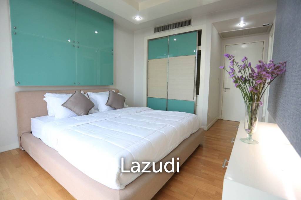 70 sqm high floor 1 bedroom condo at Urbana Sathorn Bangkok
