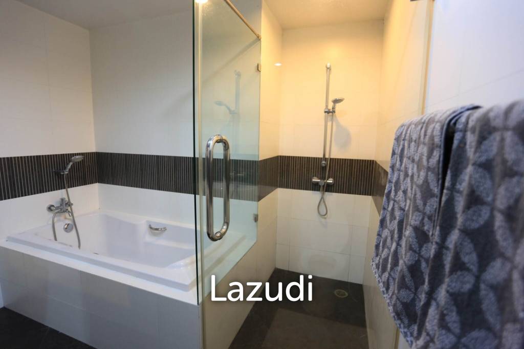 70 sqm high floor 1 bedroom condo at Urbana Sathorn Bangkok