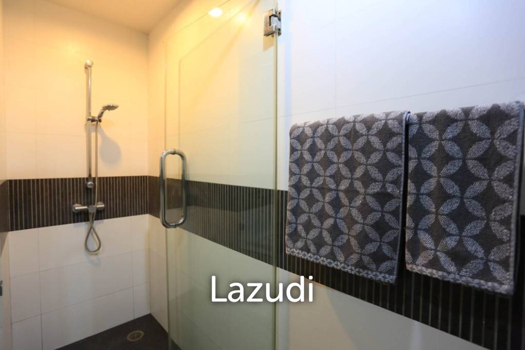 70 sqm high floor 1 bedroom condo at Urbana Sathorn Bangkok
